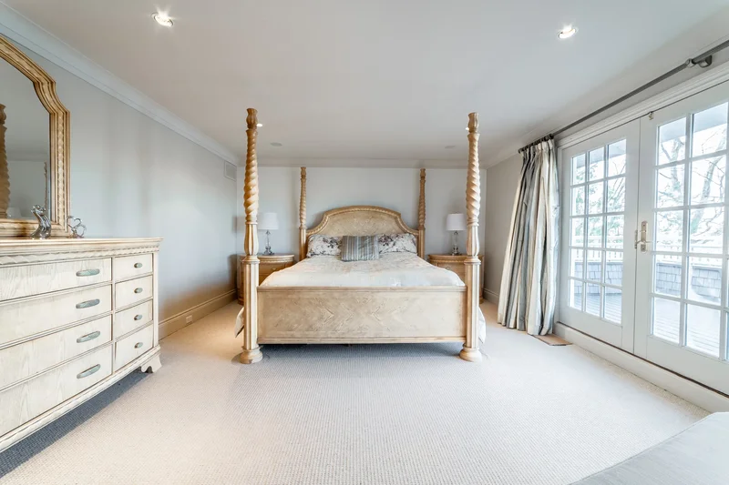 597 Mariposa Avenue, Ottawa, Ontario, Canada. - Photo 4