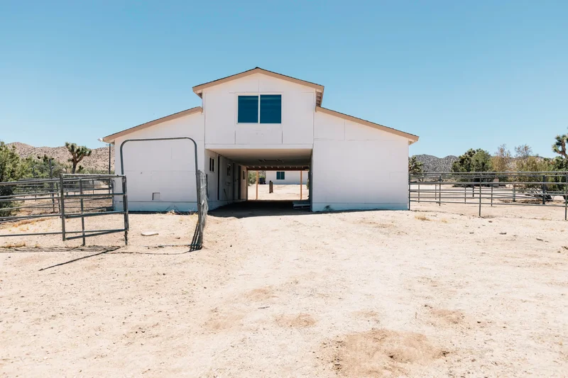 8837 Hardesty Drive Drive, Yucca Valley, California, United States. - Photo 32