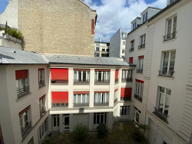Paris, Île-de-France, France. - Photo 7