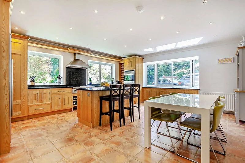 Ely Grange Estate, Frant, Tunbridge Wells, Kent, Frant, England, United Kingdom. - Photo 2