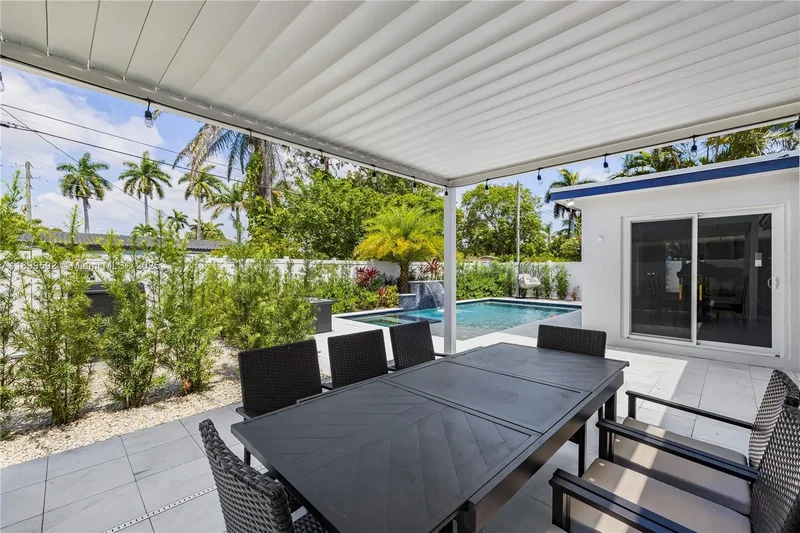 1104 N 13th Ter, Hollywood, Florida, United States. - Photo 16