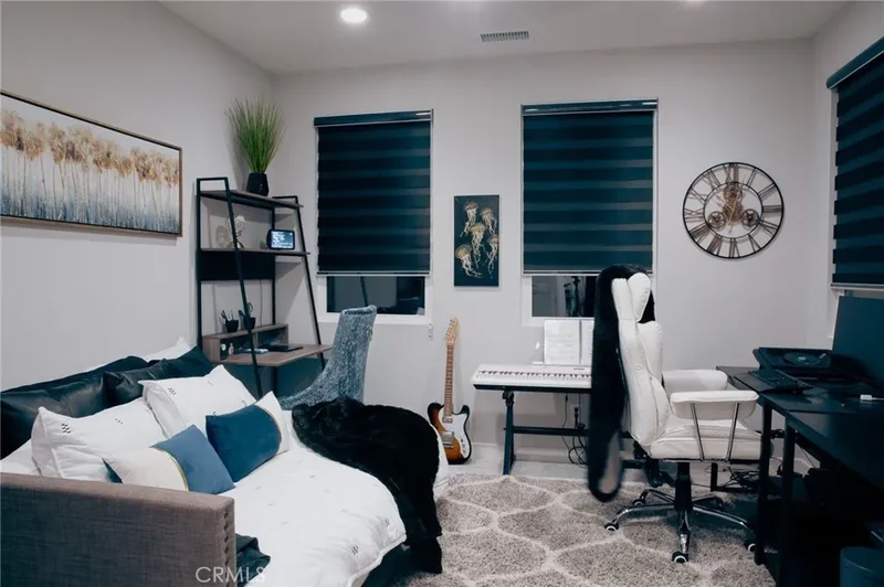 28618 Bloom, Santa Clarita, California, United States. - Photo 27
