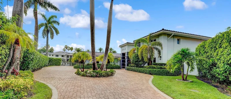 2593 SE 9 Street, Hillsboro Beach, Florida, United States. - Photo 13