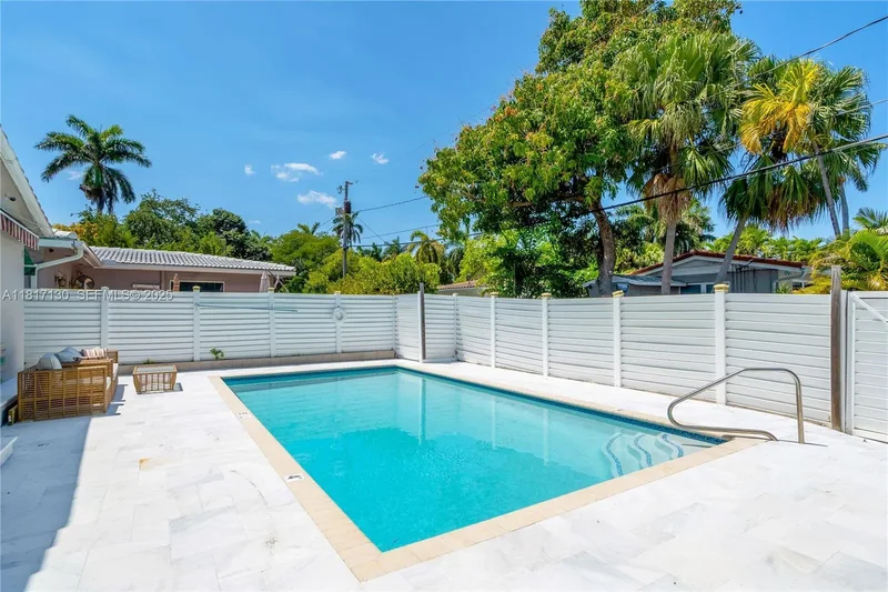1045 Hollywood Blvd, Hollywood, Florida, United States. - Photo 22