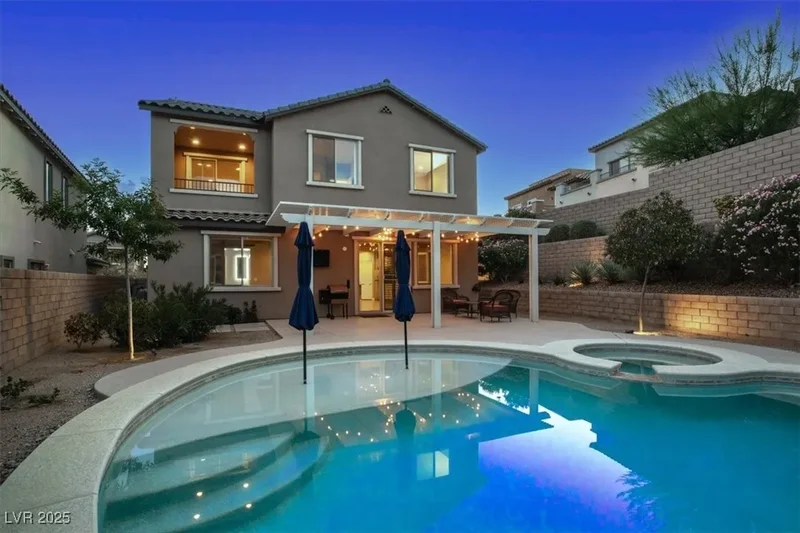 Single Family Residence in Las Vegas
