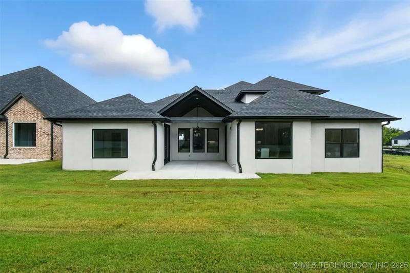 11224 S Fir Avenue W, Jenks, OK 74037, Jenks, Oklahoma, United States. - Photo 45