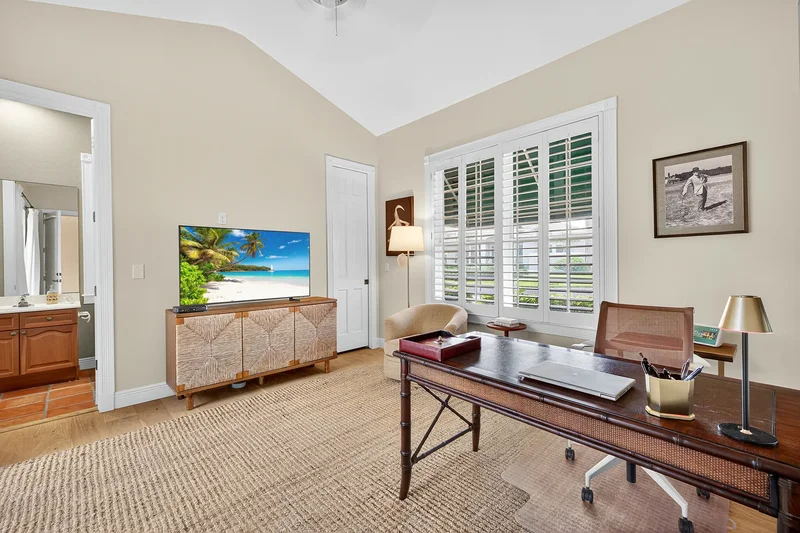 556 Eagle Creek Drive, Naples, FL 34113, Naples, Florida, United States. - Photo 47