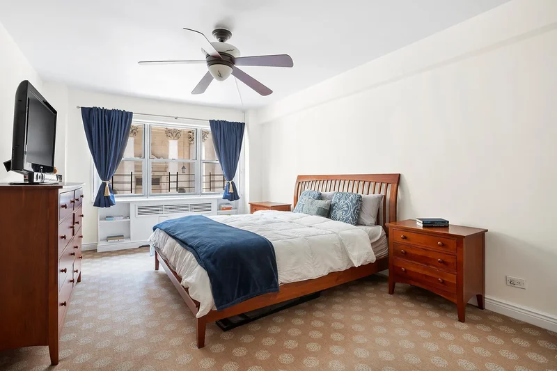 136 E 76TH ST, New York, New York, United States. - Photo 2