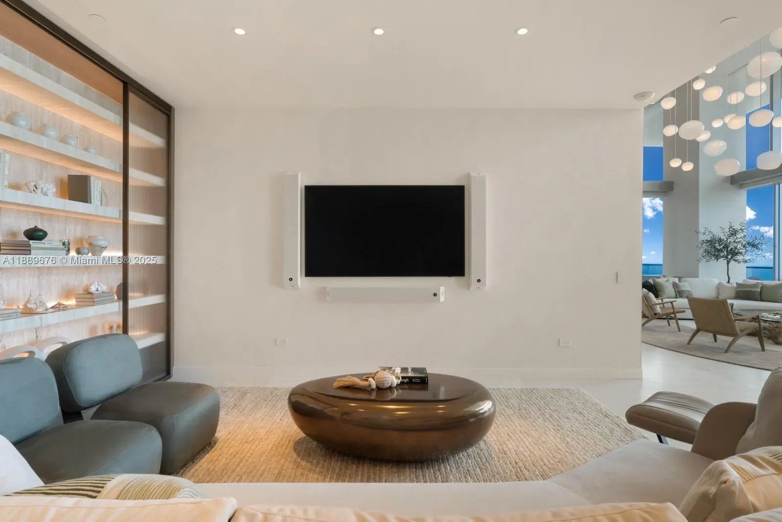 18501 Collins Ave, Golden Beach, Florida, United States. - Photo 13