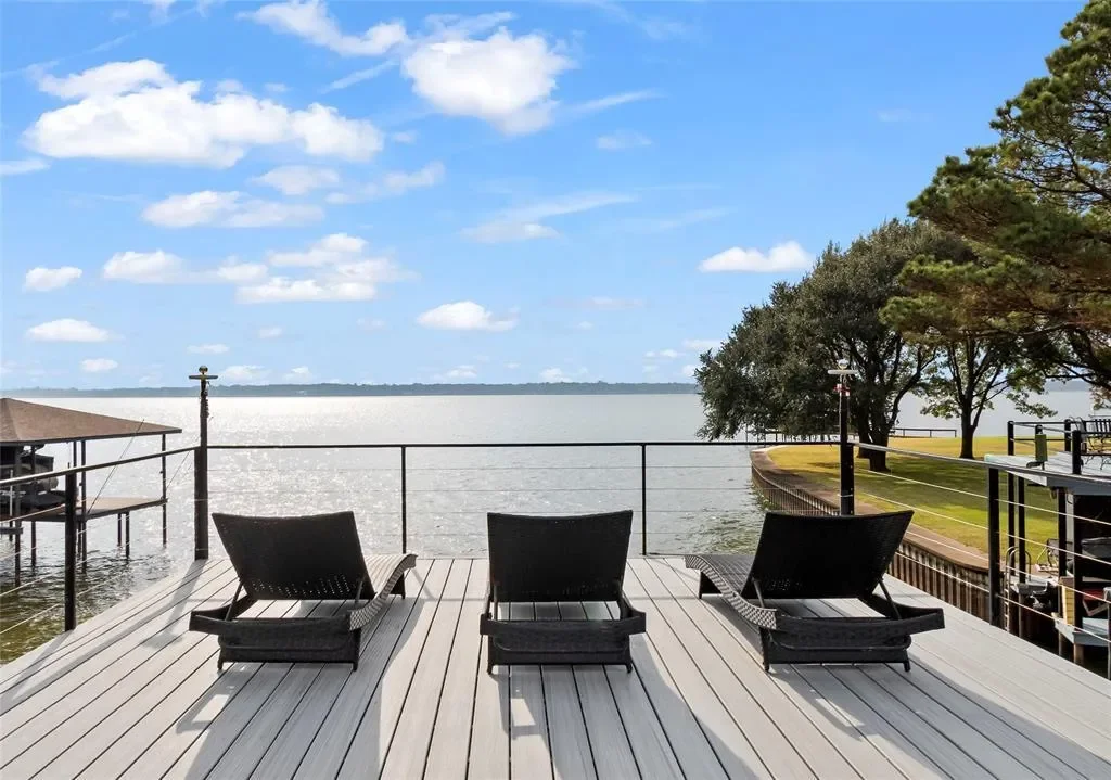339 Autumn Wood Trail, Gun Barrel City, Texas, United States. - Hero Image