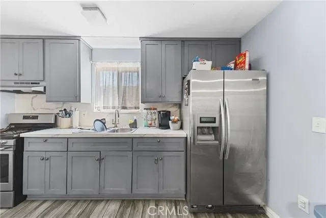 1142 E Century Boulevard, Los Angeles, CA 90002, Los Angeles, California, United States. - Photo 30