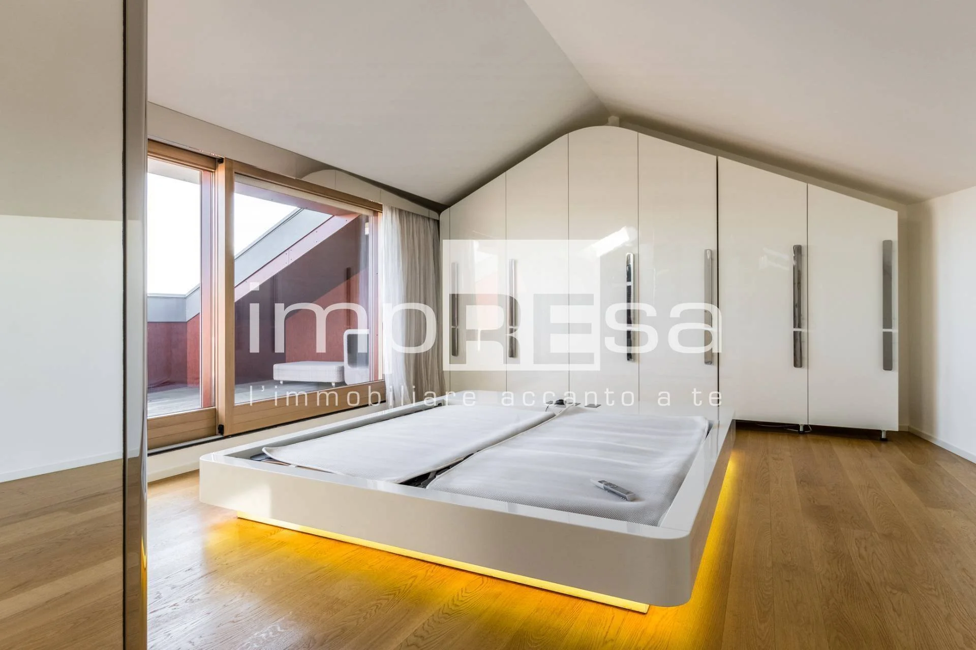 Gallery photo 4
