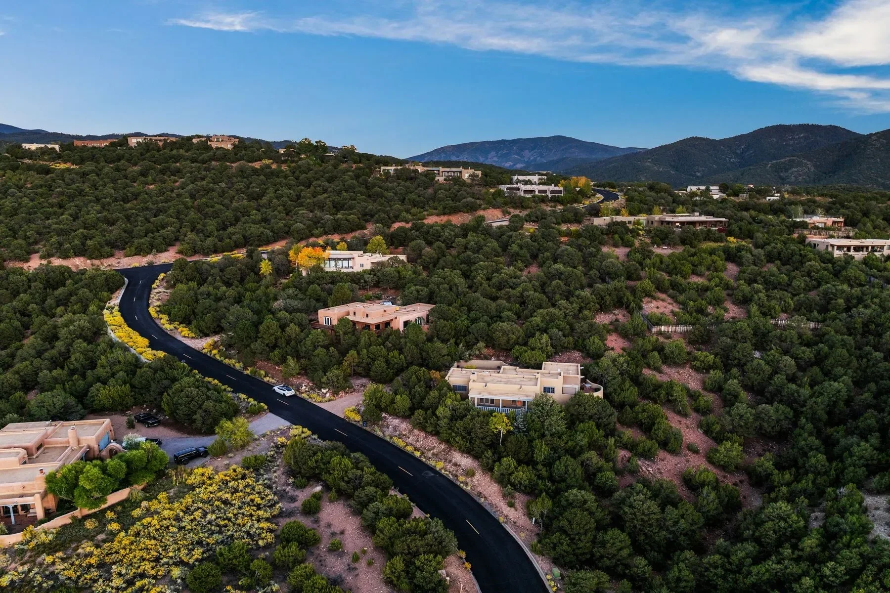 1420 Canada Del Sur, Santa Fe, NM 87501, Santa Fe, New Mexico, United States. - Photo 58