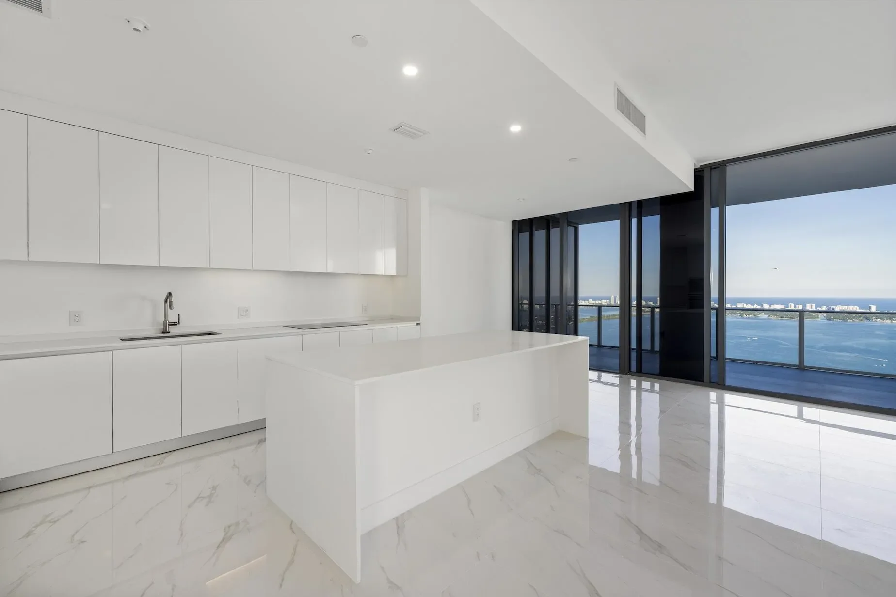 700 NE 24th Street Penthouse Mansion-6003, Miami, Florida, United States. - Photo 9