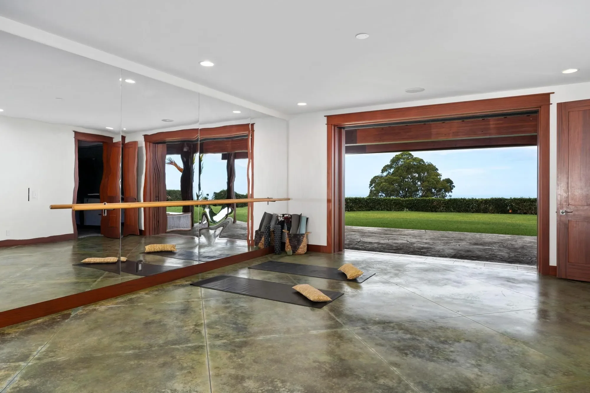 Gallery photo 12