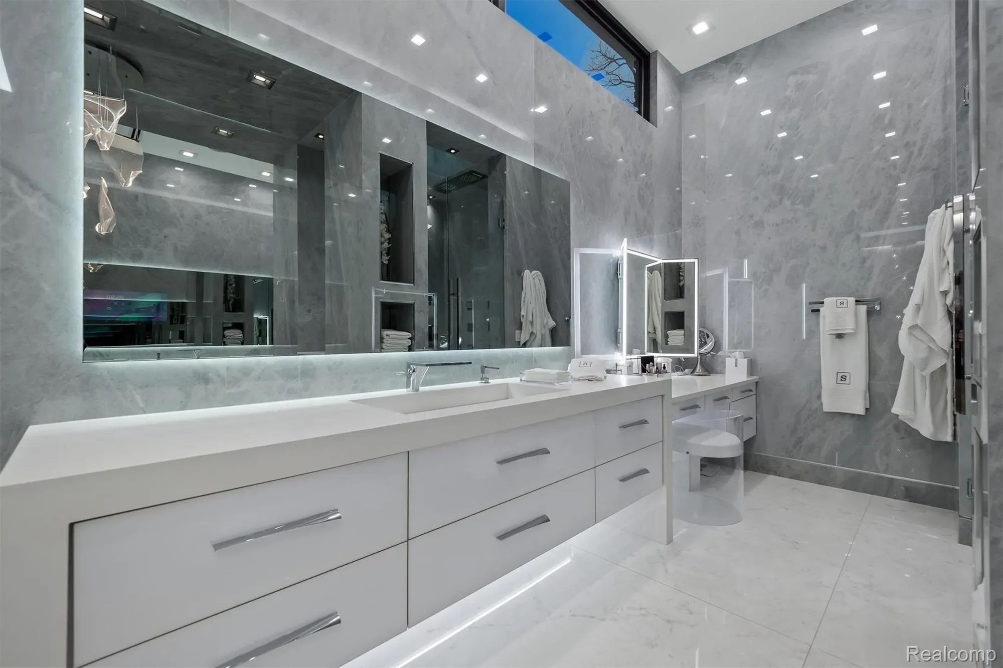 5116 W Bloomfield Lake Road, West Bloomfield Charter Township, MI 48323, Orchard Lake Village, Michigan, United States. - Photo 17