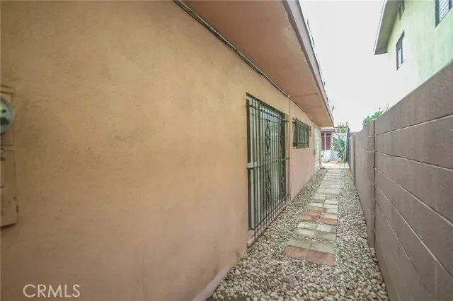 3241 Santa Ana, Huntington Park, CA 90255, Huntington Park, California, United States. - Photo 43