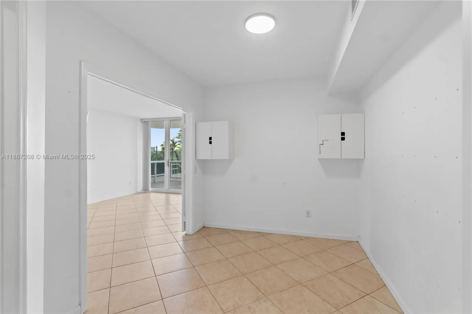 4779 Collins Ave 506, Miami Beach, Florida, United States. - Photo 13