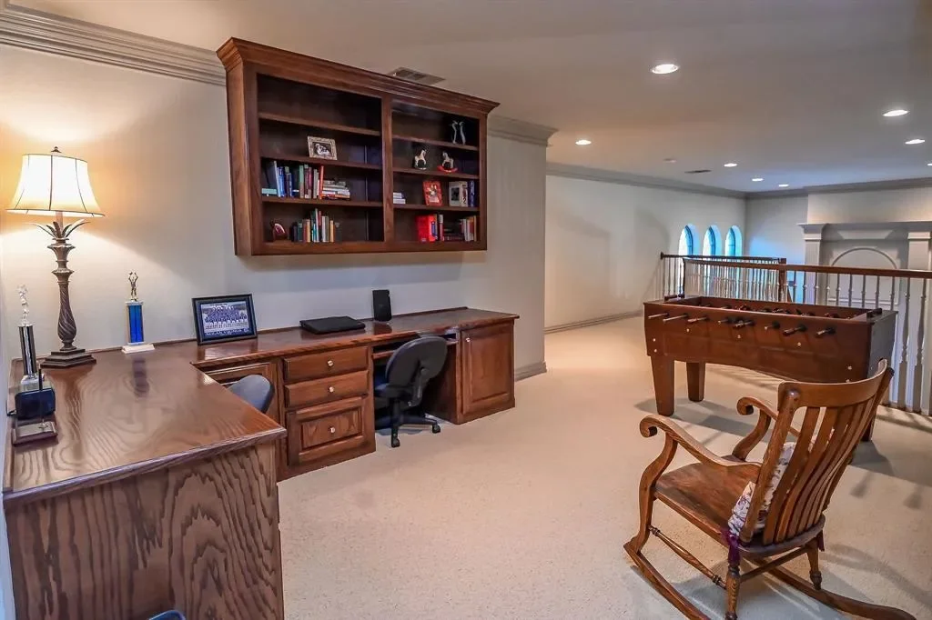 702 Sussex Court, Grapevine, Texas, United States. - Photo 20
