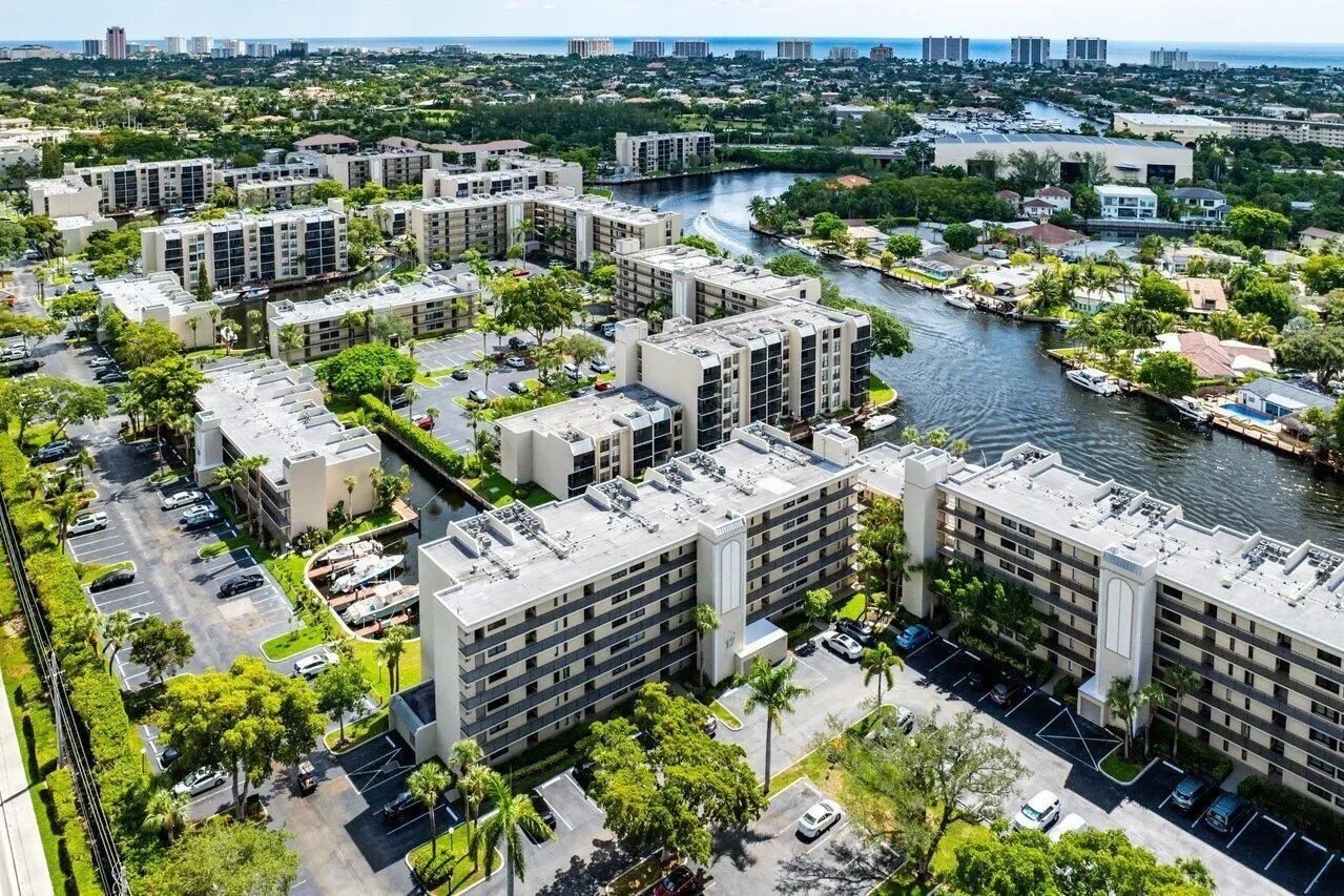 17 Royal Palm Way, Boca Raton, Florida, United States. - Photo 36