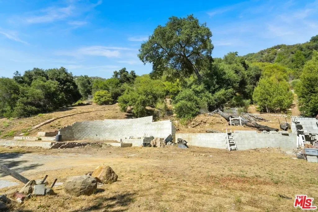 774 Old Topanga Canyon Road, Topanga, California, United States. - Photo 16