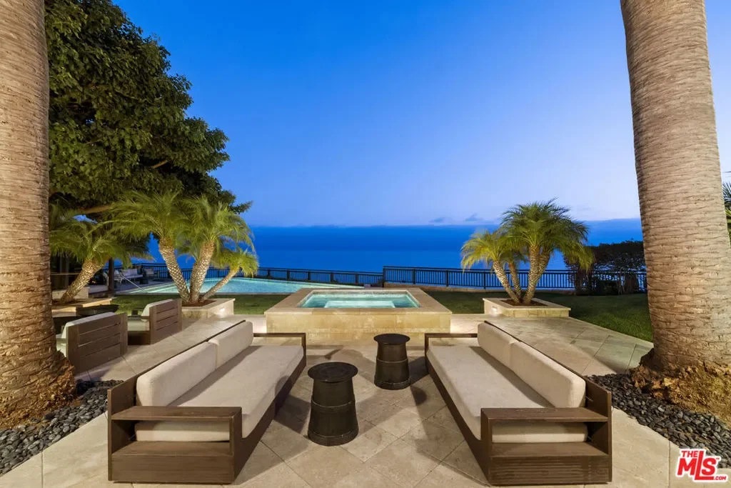 24834 Pacific Coast Highway, Malibu, California, United States. - Hero Image