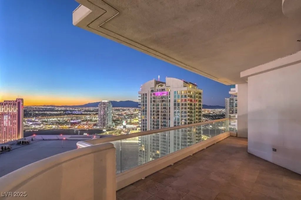 2877 Paradise Road 3302, Las Vegas, Nevada, United States. - Photo 10