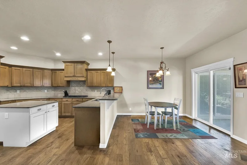 2025 N 6th E, Mountain Home, ID 83647, Mountain Home, Idaho, United States. - Photo 16