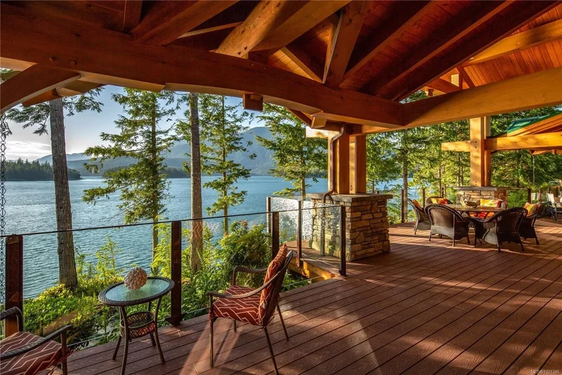 1 Stuart Island, Alert Bay, British Columbia, Canada. - Photo 9