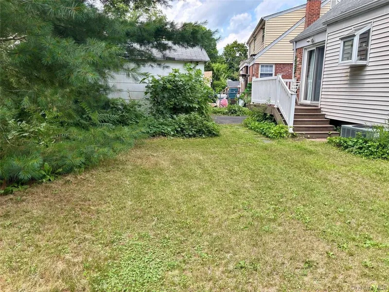 Residential in Great Neck