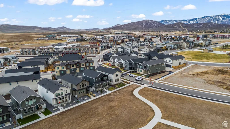 6850 MOUNTAIN MAPLE DR 14, Park City, Utah, United States. - Photo 16