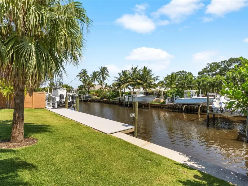 8 Leeward Circle, Tequesta, Florida, United States. - Photo 36