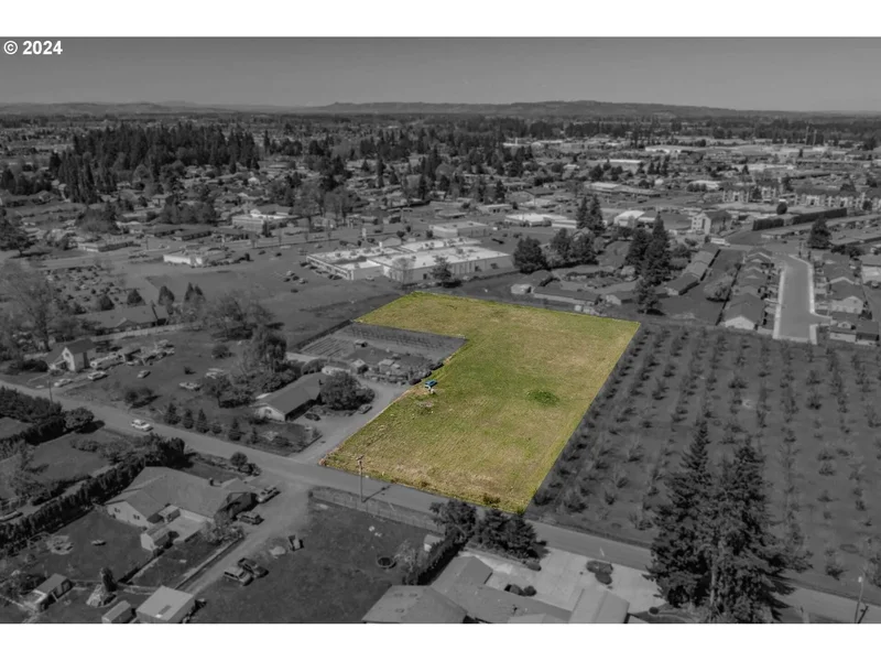 1600 E Blk Lincoln RD, Woodburn, Oregon, United States. - Photo 8