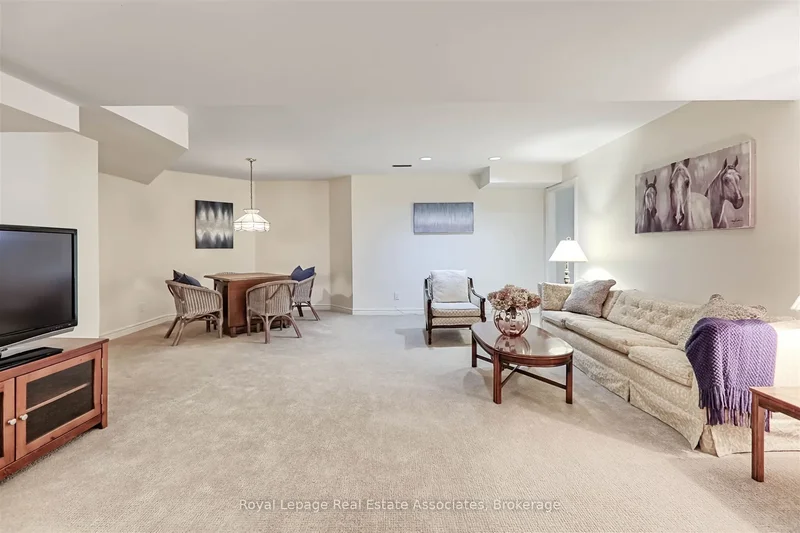 599 Lakeside Avenue, Mississauga, ON L5G 1N7, Mississauga, Ontario, Canada. - Photo 31