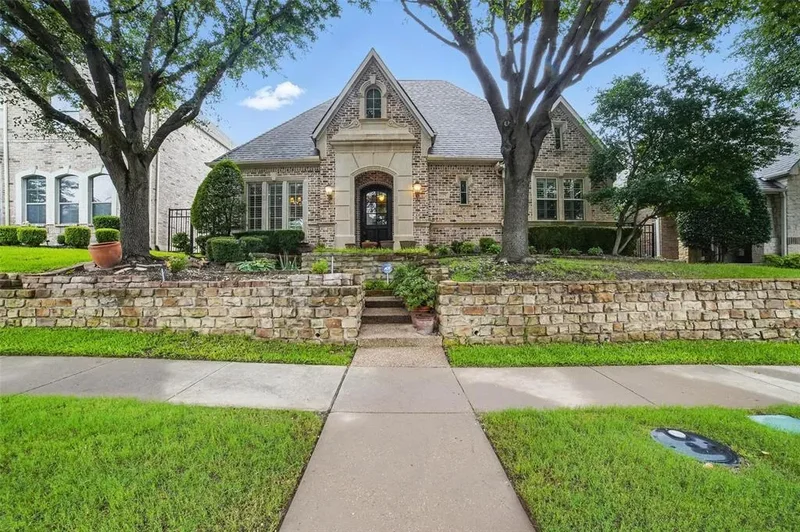 Single Family Residence in Frisco