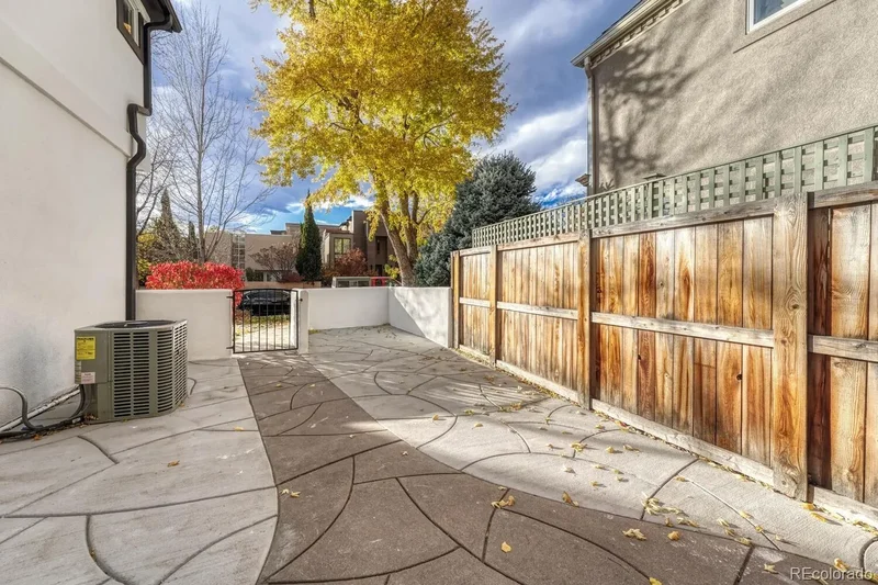 522 Columbine Street, Denver, Colorado, United States. - Photo 49