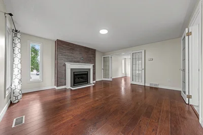 Thumbnail 28