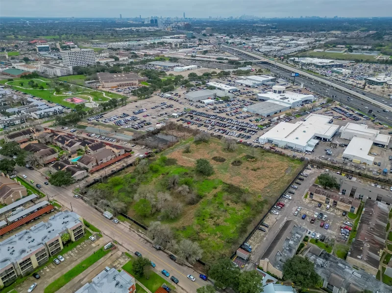 10403 Forum Park Drive, Houston, TX 77036, Houston, Texas, United States. - Photo 19