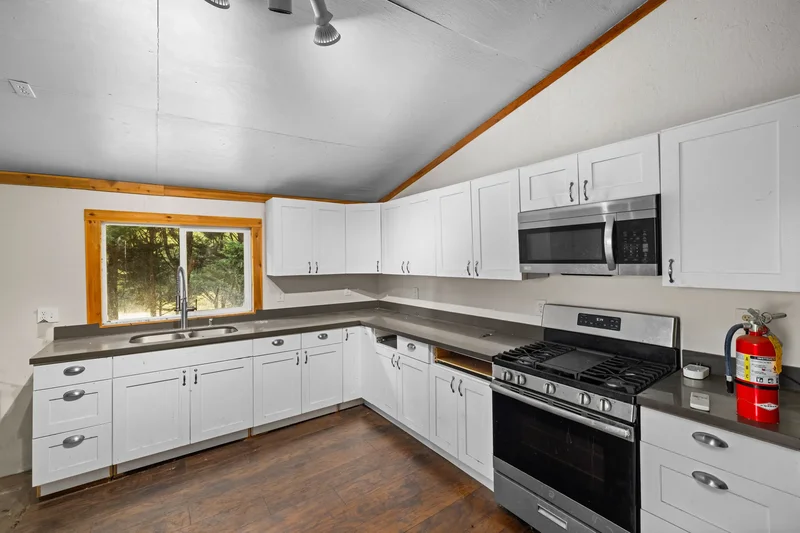 27272 Big Valley Rd NE , Poulsbo, WA 98370, Poulsbo, Washington, United States. - Photo 25
