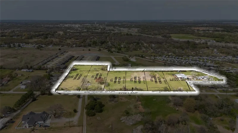 900 Silver Creek Azle Road, Azle, TX 76020, Azle, Texas, United States. - Photo 21