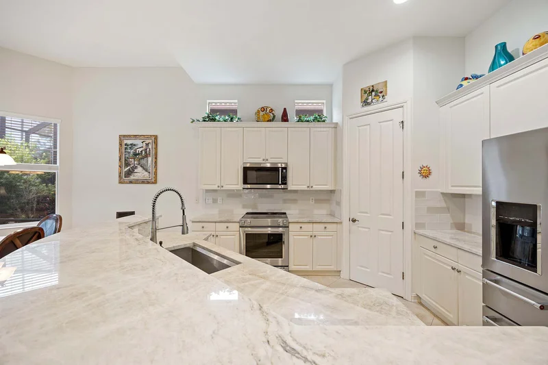 7828 Valencia Court, Naples, FL 34113, Naples, Florida, United States. - Photo 3