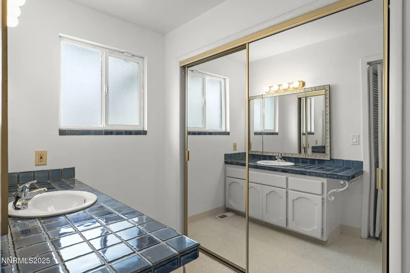 8355 Lakeside Drive, Reno, NV, 89511, USA, Reno, Nevada, United States. - Photo 31