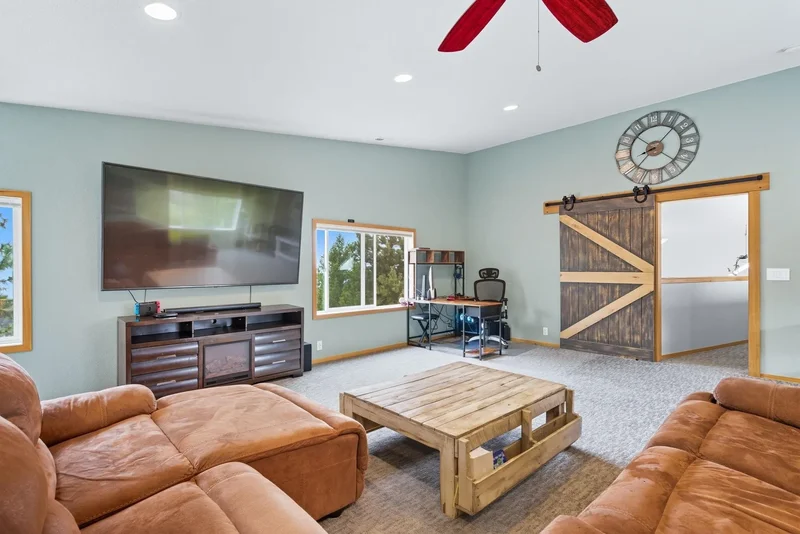 17210 E Foothills Rd, Newman Lake, WA 99217, Spokane, Washington, United States. - Photo 44