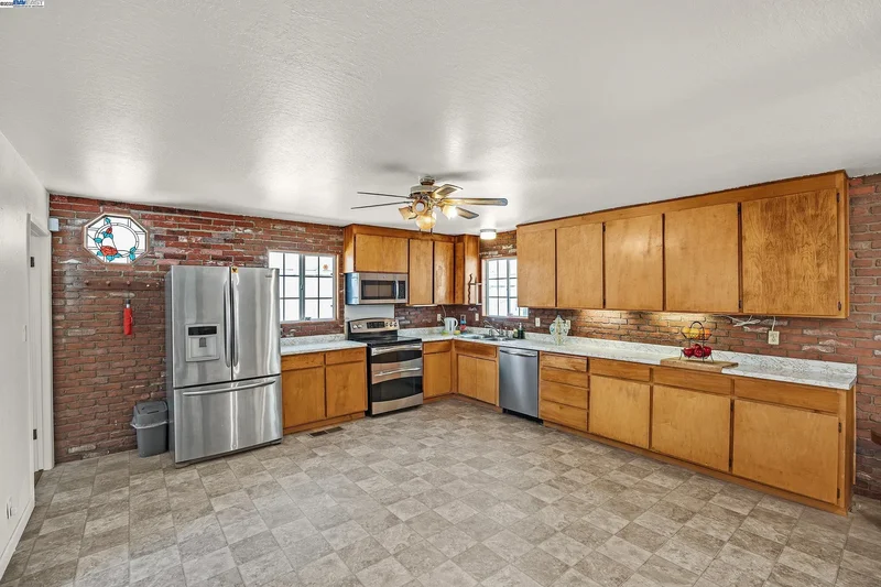16881 N Midway Rd, Tracy, California, United States. - Photo 29