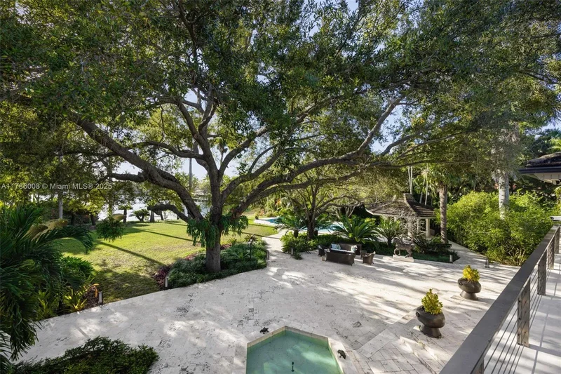 700 Arvida Pkwy, Coral Gables, Florida, United States. - Photo 21