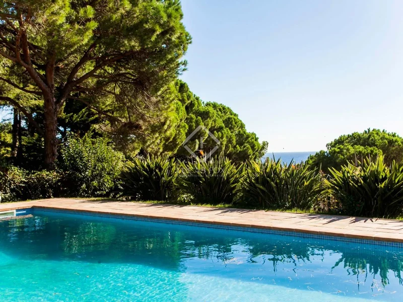 AV Tortuga, Lloret de Mar, Girona, Lloret de Mar, Lloret de Mar, Catalonia, Spain. - Photo 8