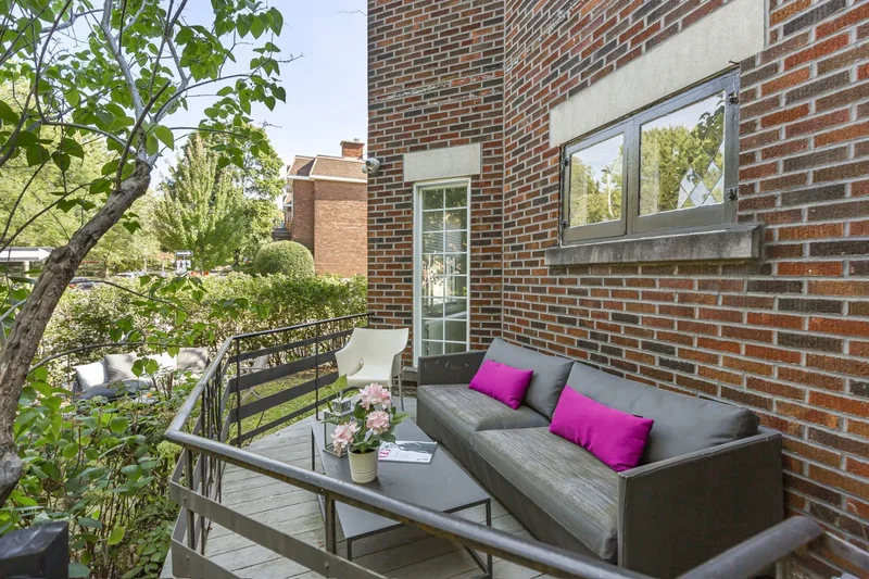 5552 Av. Notre-Dame-de-Grâce, Montréal, Quebec, Canada. - Photo 6