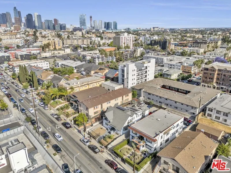 Residential Income in Los Angeles