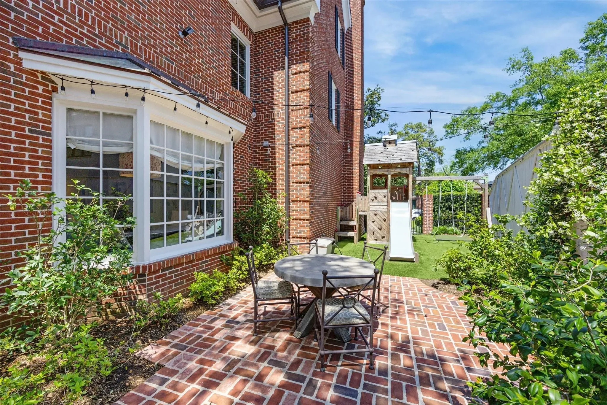2413 Brentwood Drive, Houston, Texas, United States. - Photo 46