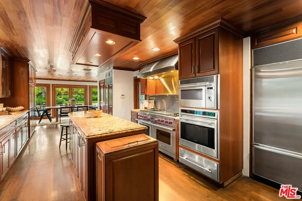 9996 Sunset Boulevard, Beverly Hills, California, United States. - Photo 8